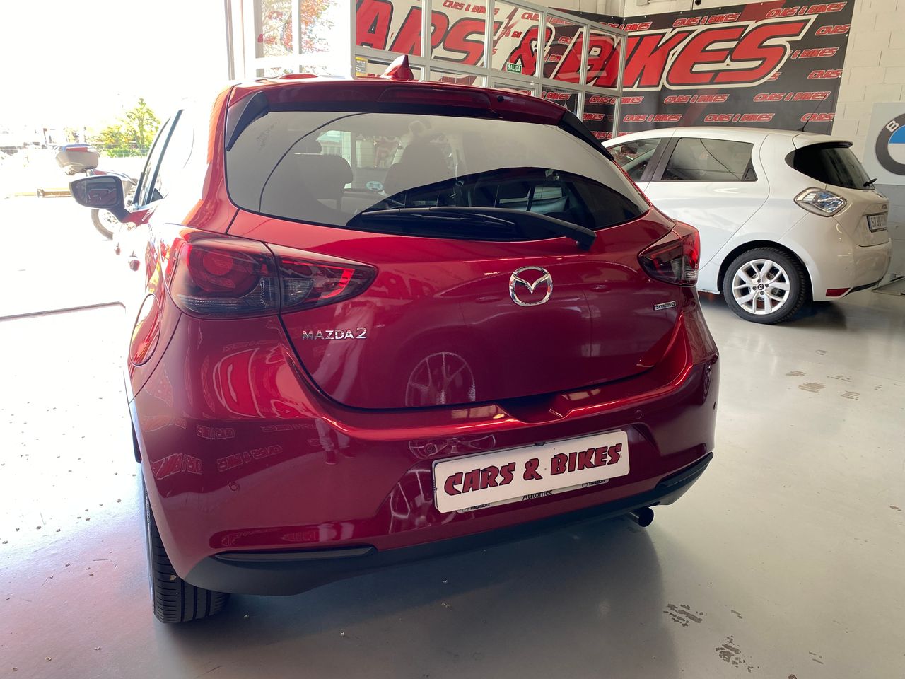 Foto Mazda Mazda2 8
