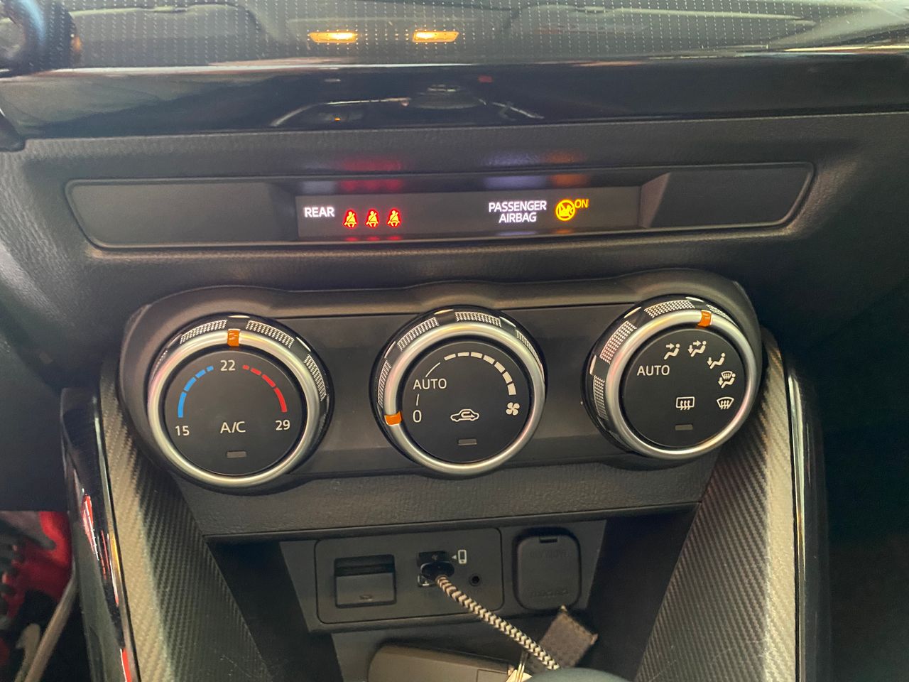 Foto Mazda Mazda2 23