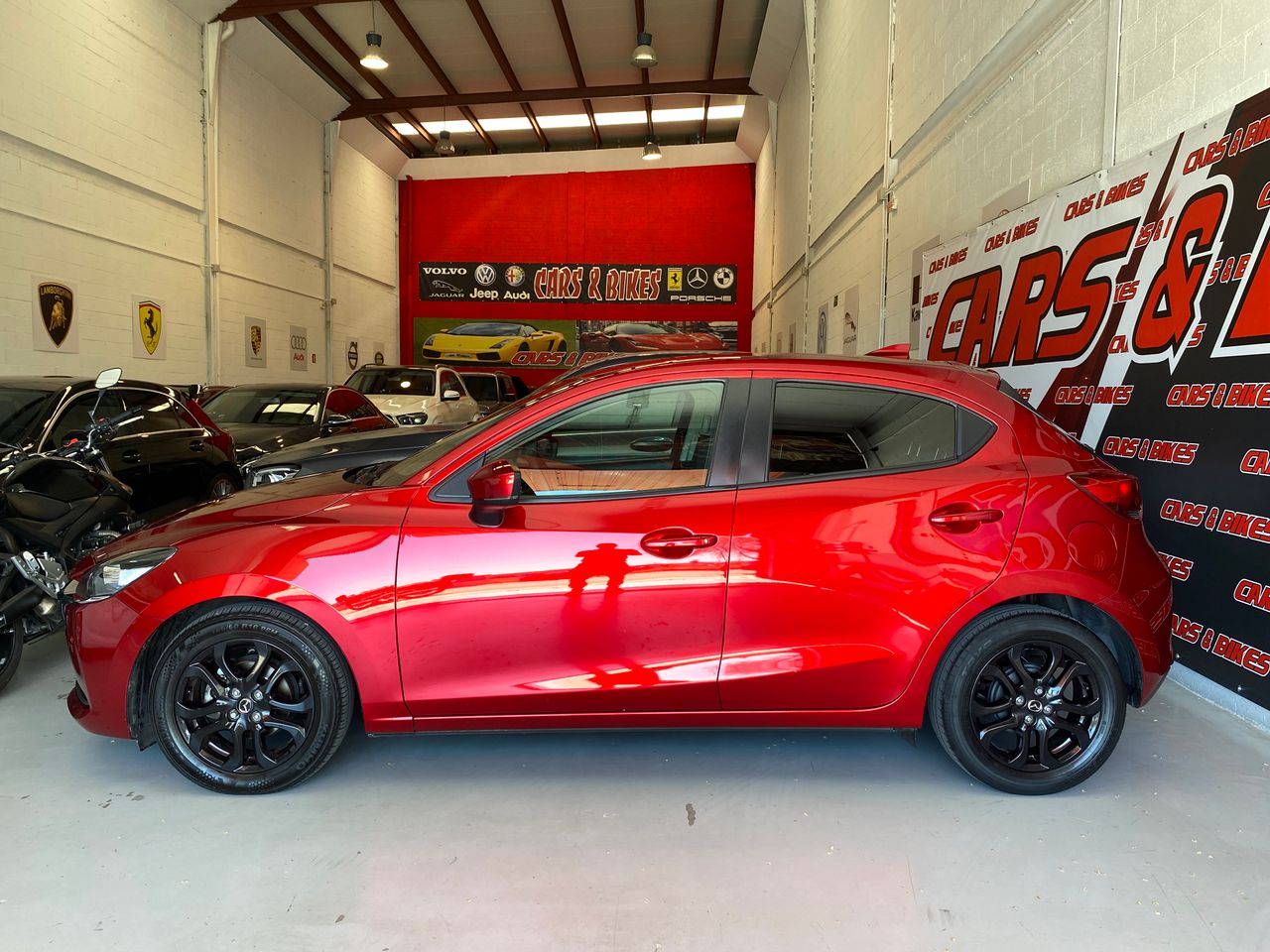 Foto Mazda Mazda2 32