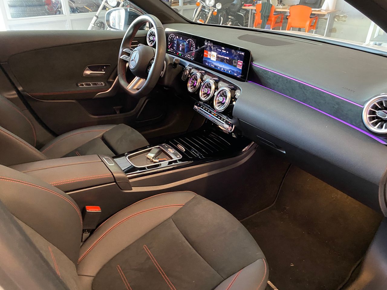 Foto Mercedes-Benz Clase A 25