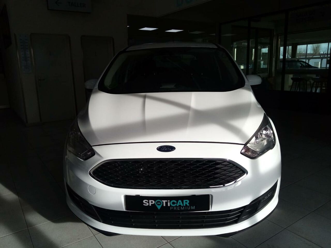 Foto Ford Grand C-MAX 8