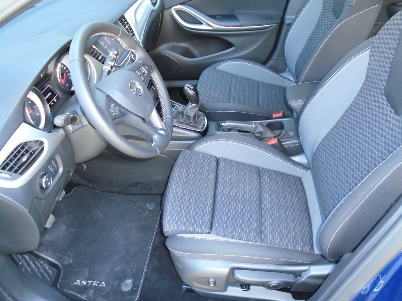 Foto Opel Astra 9