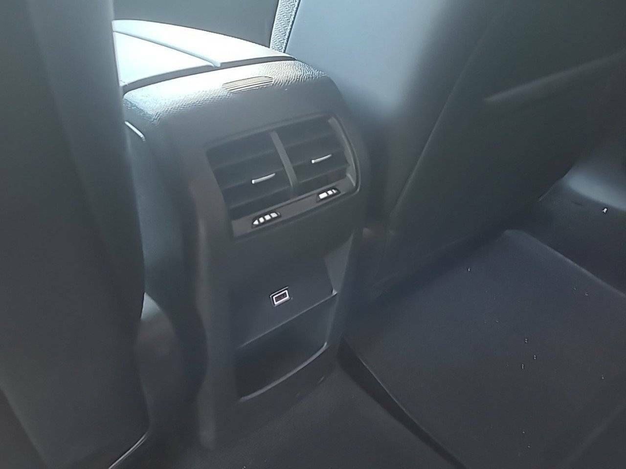 Foto Citroën C5 X 31