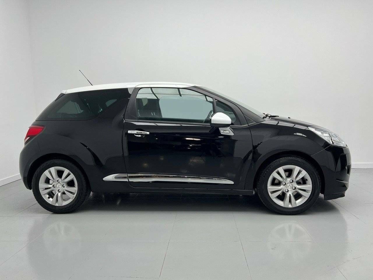 Foto DS Automobiles DS 3 3