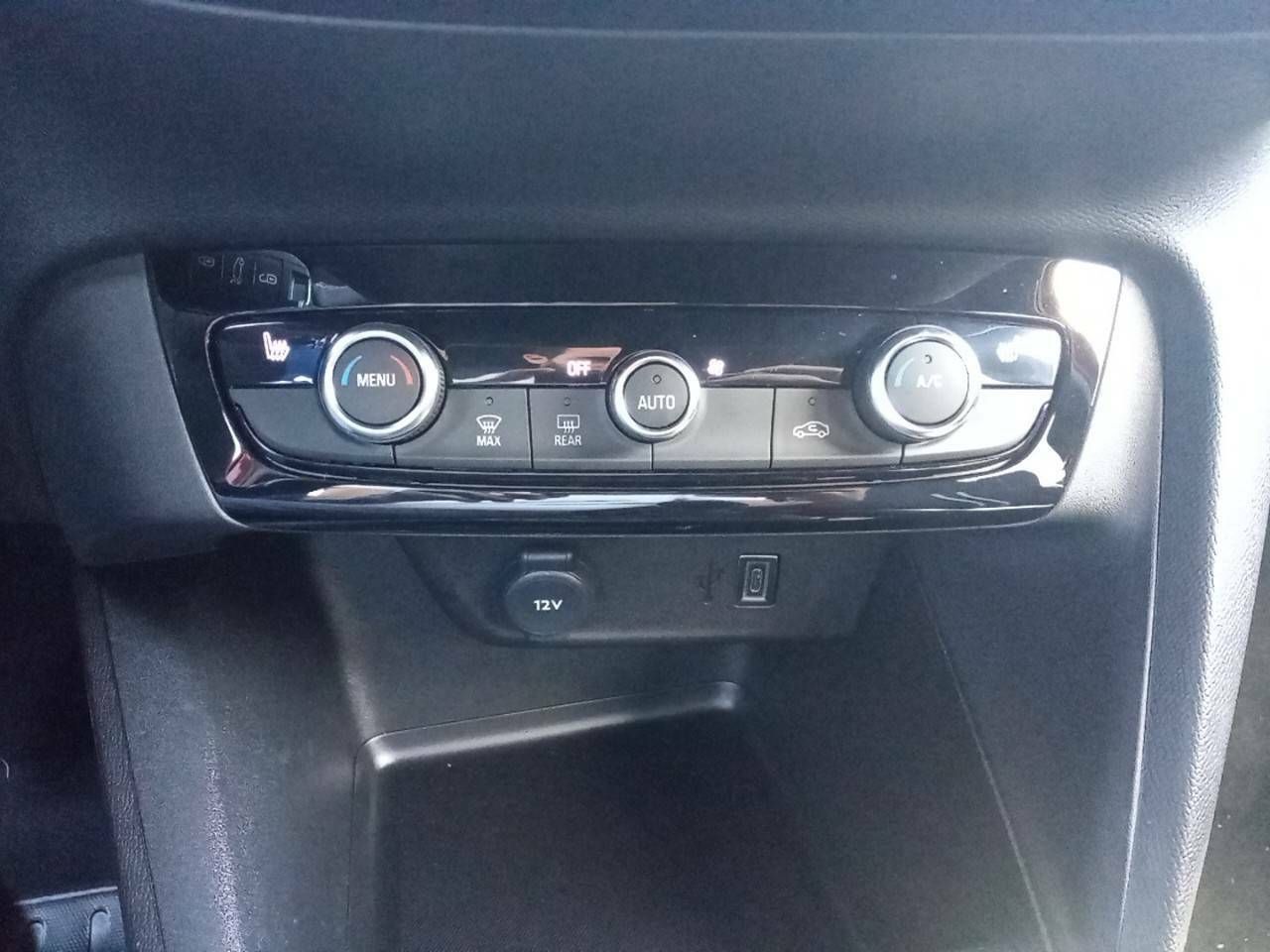 Foto Opel Corsa 16