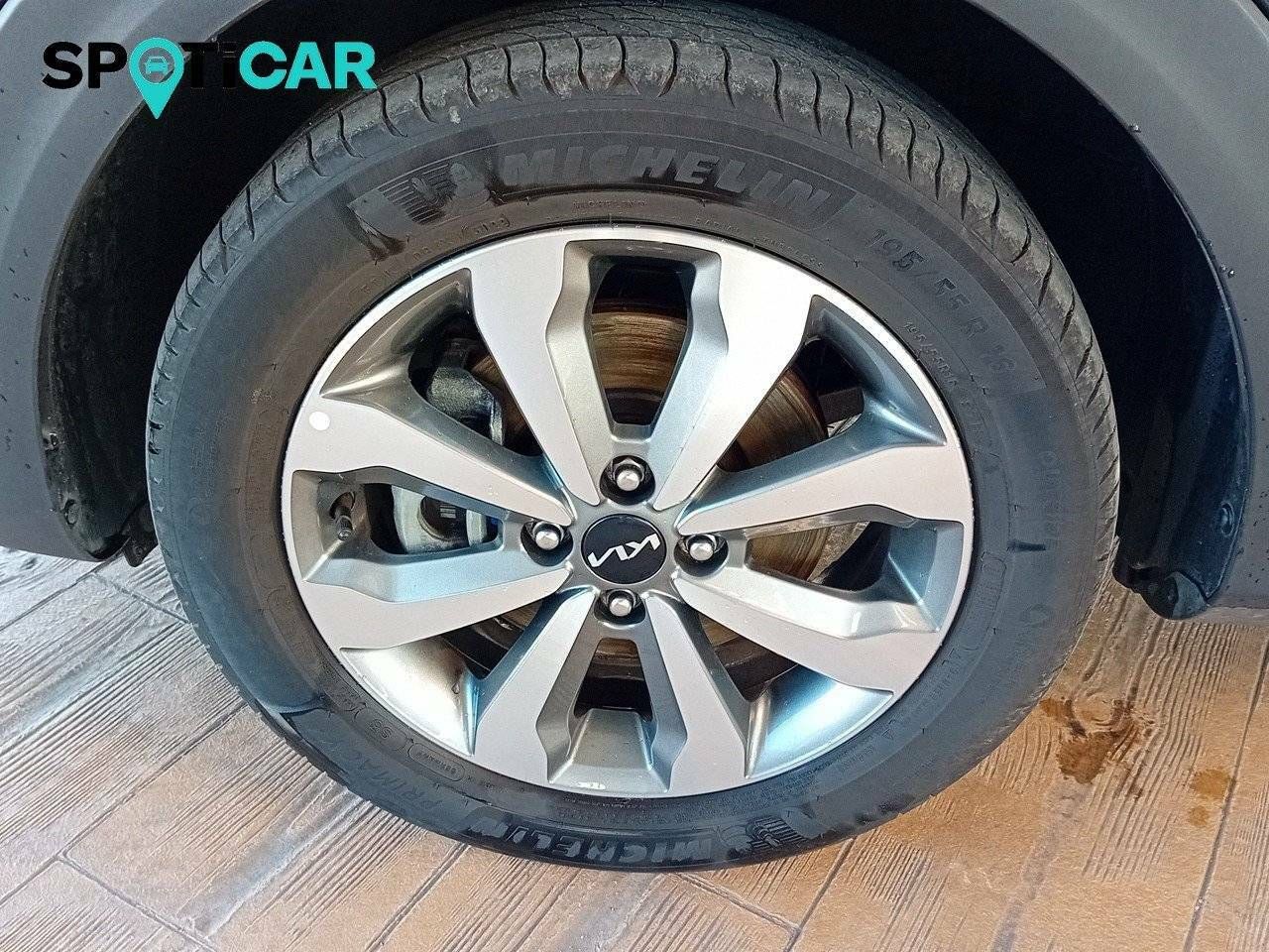 Foto Kia Stonic 13