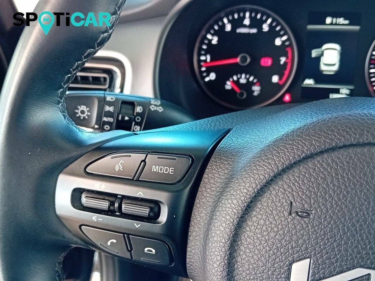 Foto Kia Stonic 20