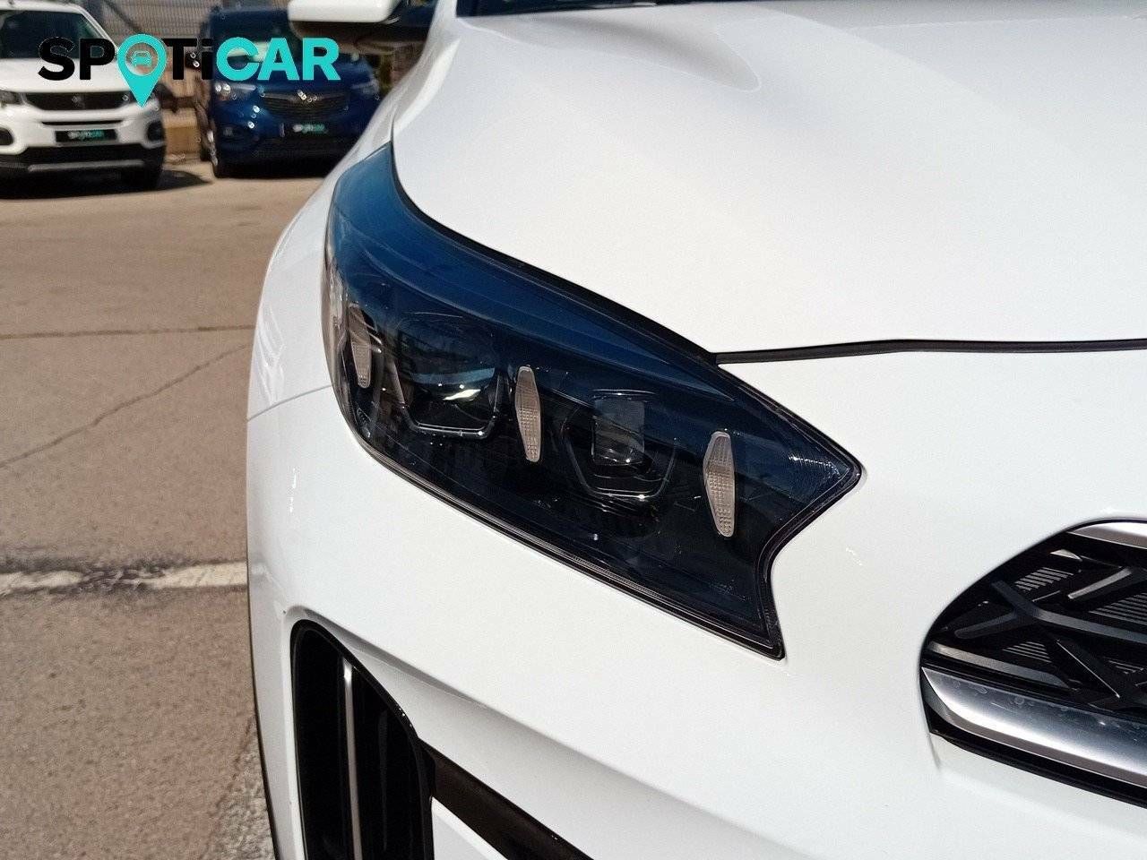 Foto Kia XCeed 16