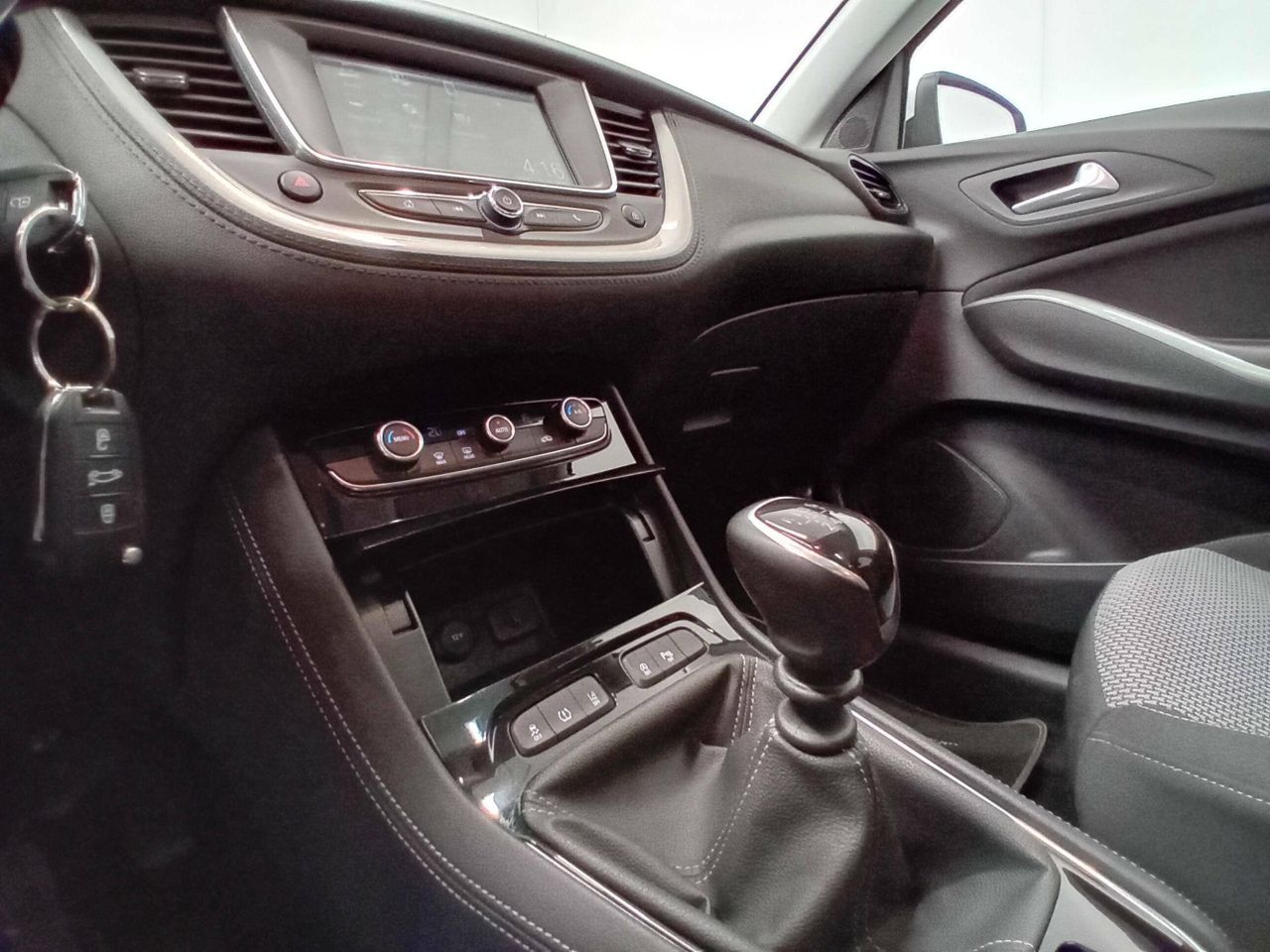 Foto Opel Grandland X 14