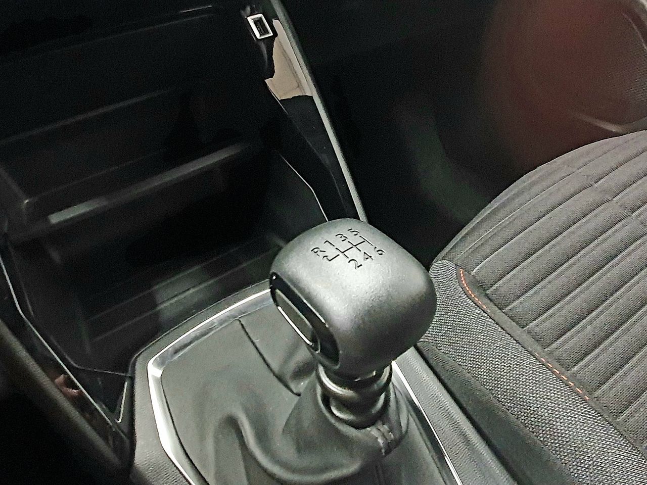Foto Peugeot 2008 14