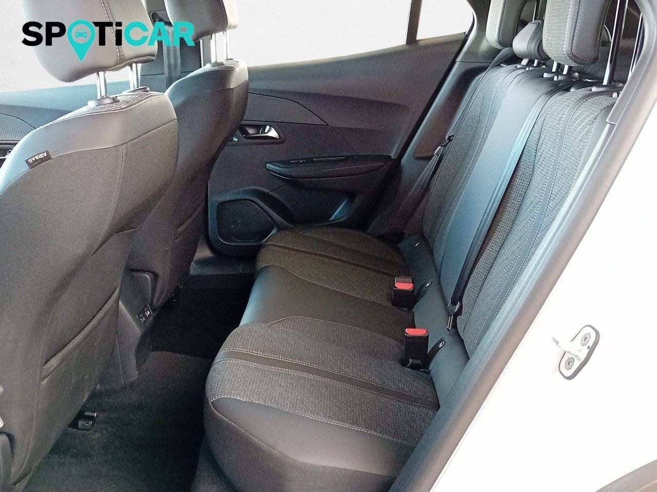 Foto Peugeot 2008 12