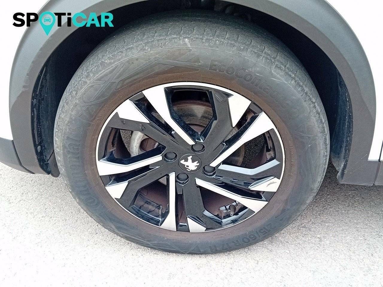 Foto Peugeot 2008 13