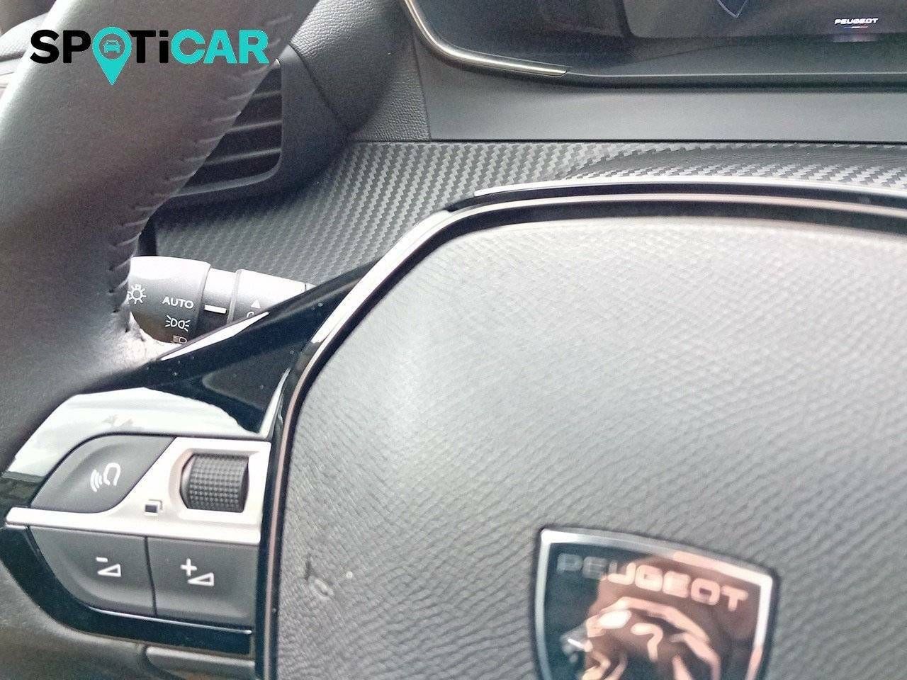 Foto Peugeot 208 21