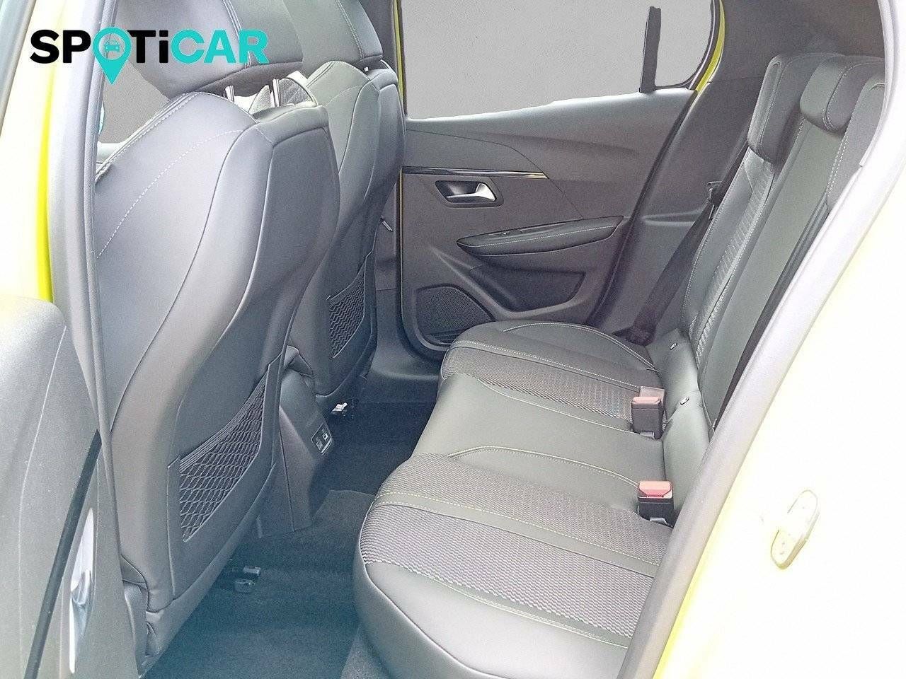 Foto Peugeot 208 12