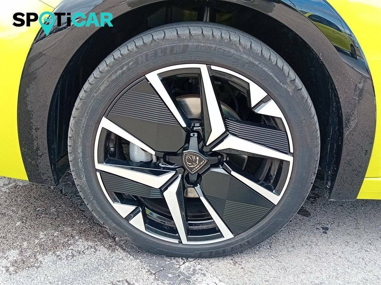 Foto Peugeot 208 13