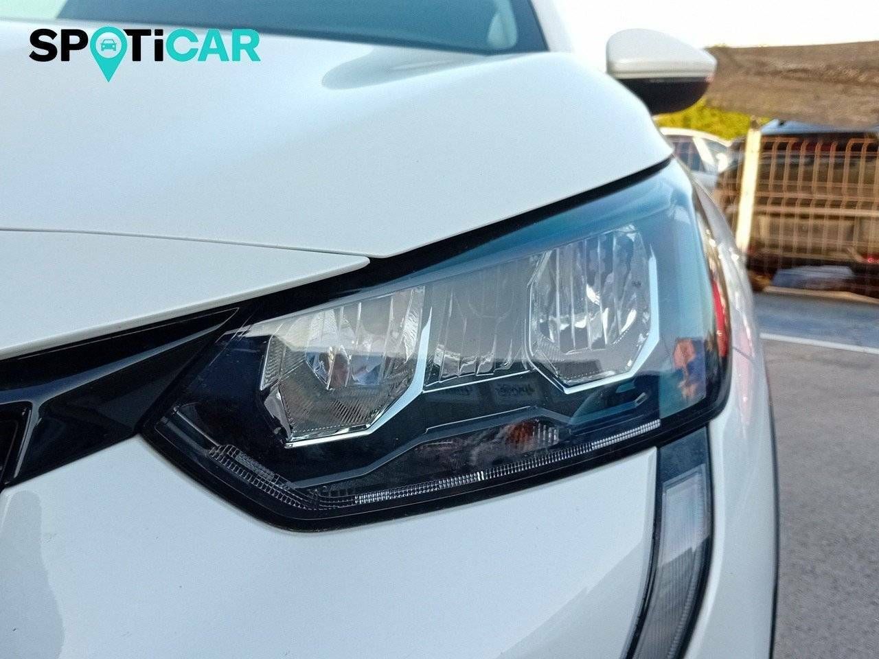 Foto Peugeot 208 16