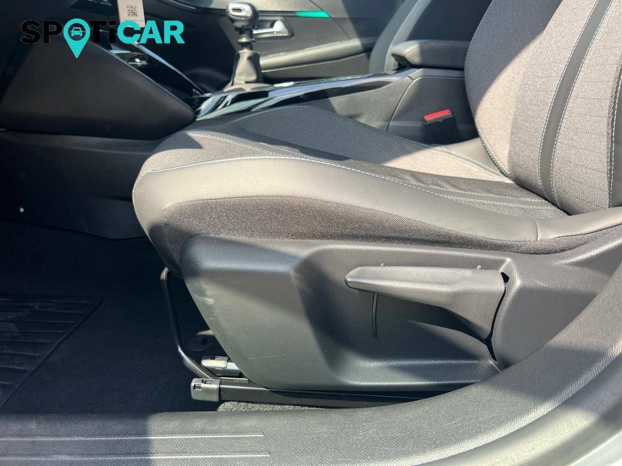Foto Peugeot 208 24