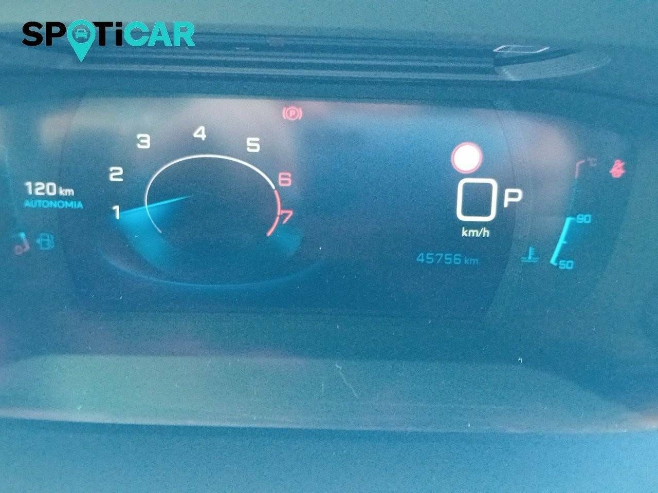 Foto Peugeot 208 10