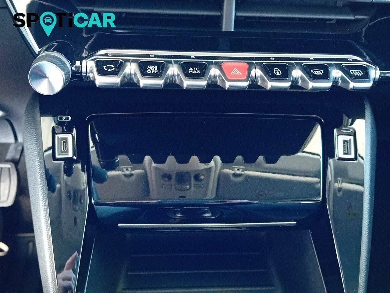 Foto Peugeot 208 15
