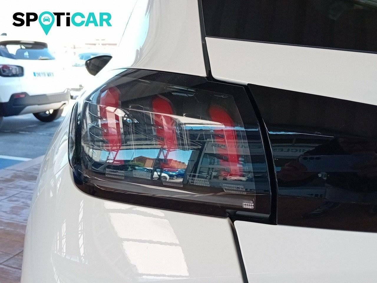 Foto Peugeot 208 17