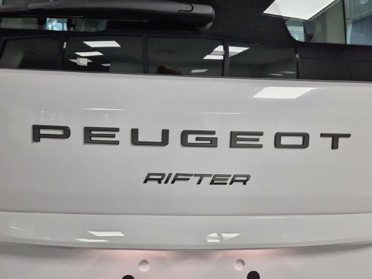 Foto Peugeot Rifter 30