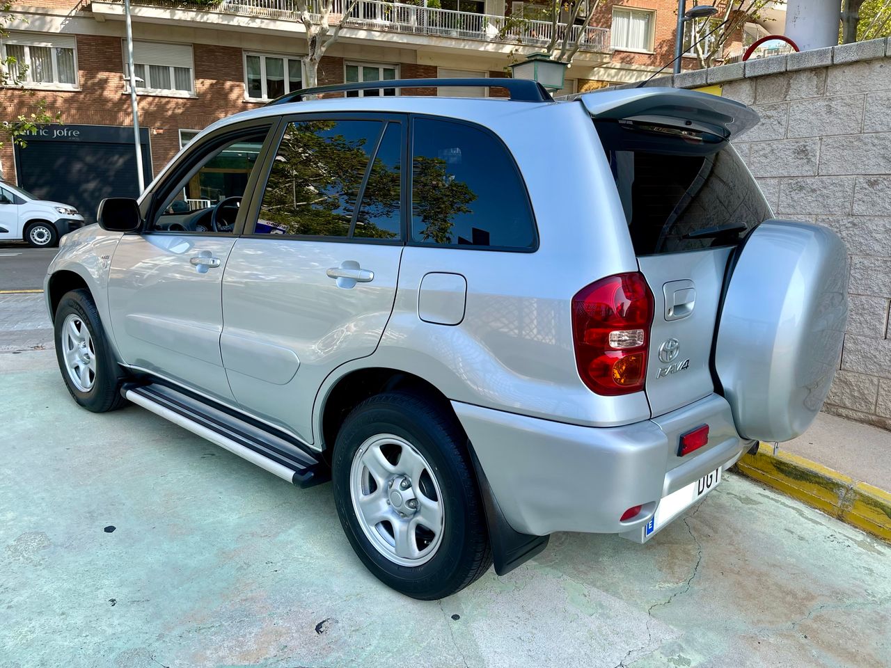 Foto Toyota Rav4 2