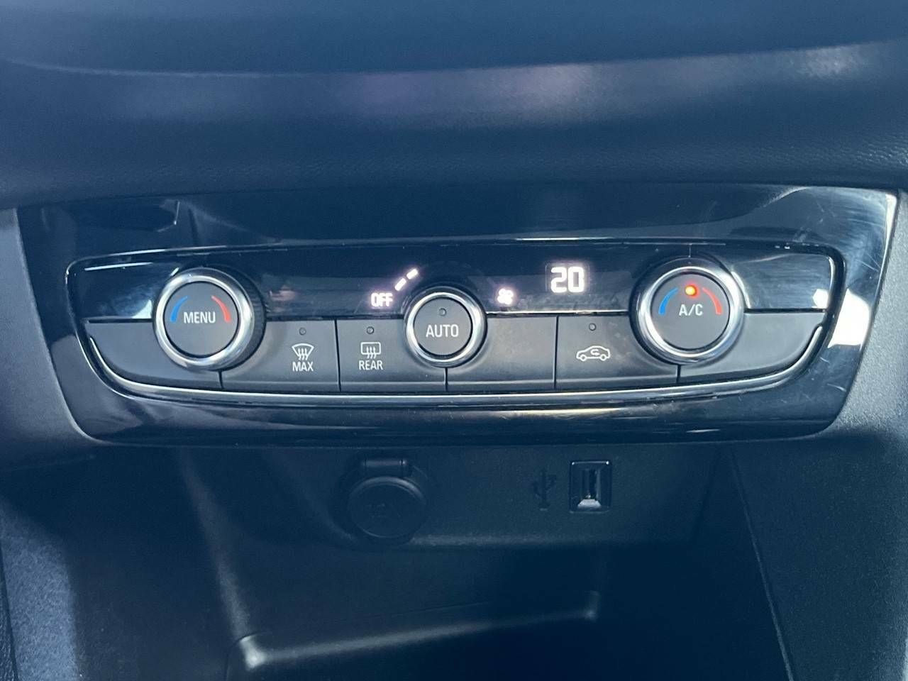 Foto Opel Corsa 23