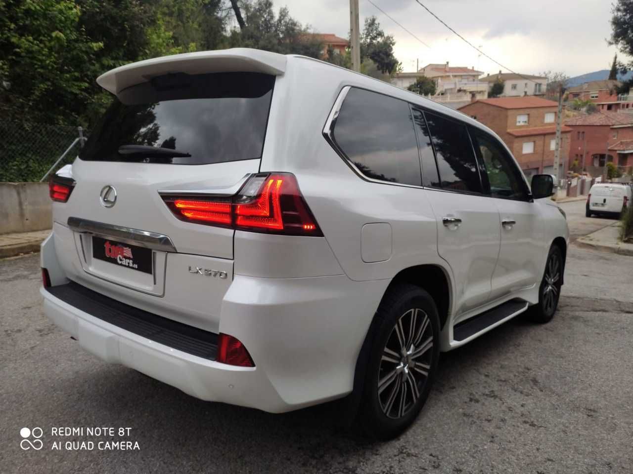 Foto Lexus LX 6