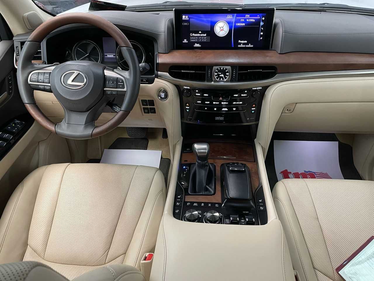 Foto Lexus LX 8