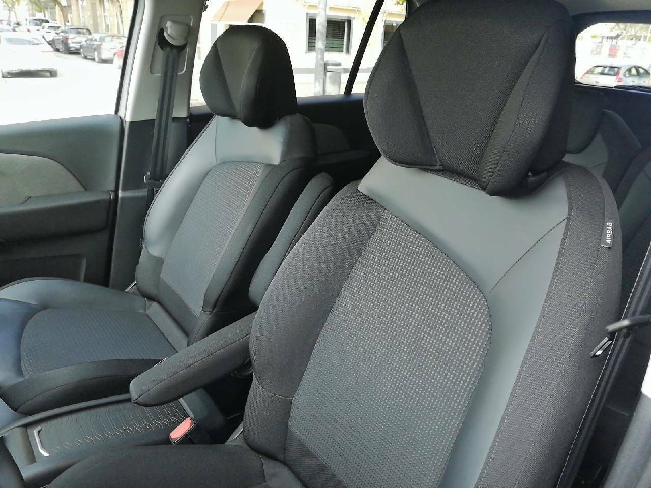 Foto Citroën Grand C4 SpaceTourer 9