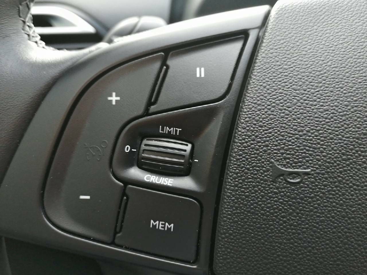 Foto Citroën Grand C4 SpaceTourer 15