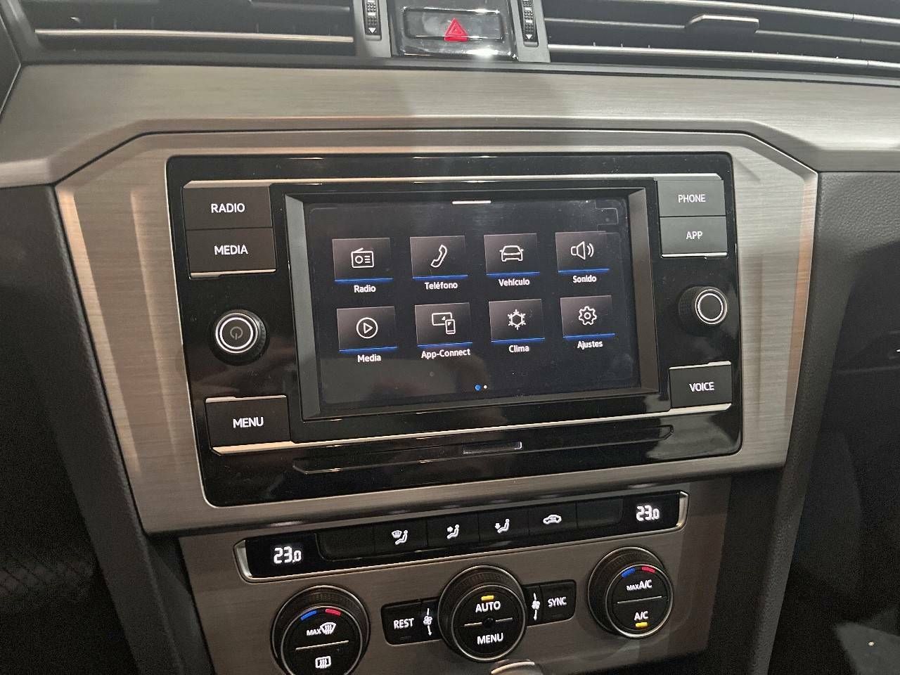 Foto Volkswagen Passat 12
