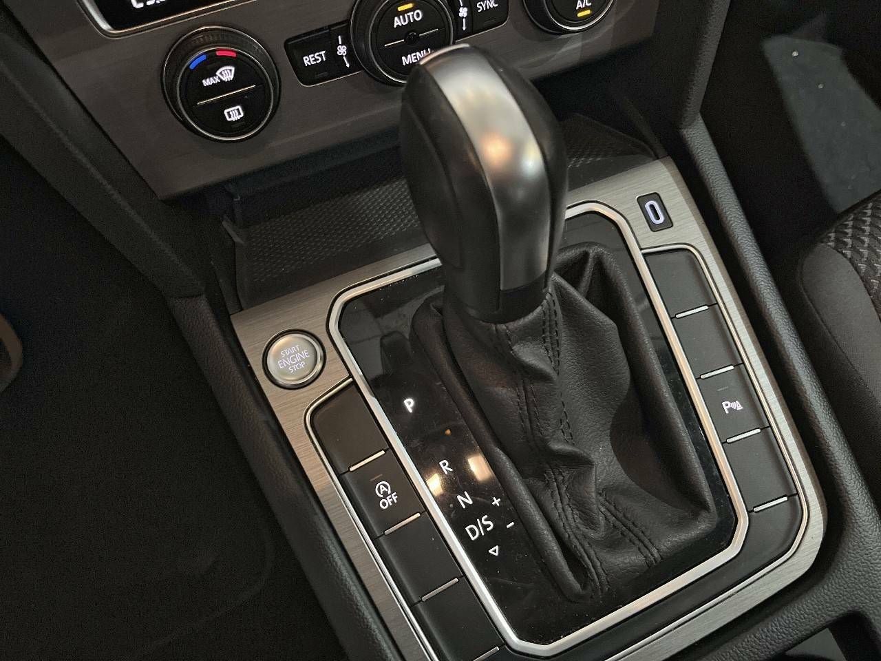 Foto Volkswagen Passat 13