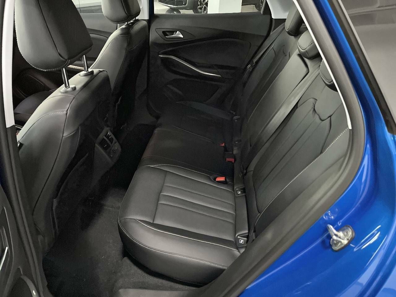 Foto Opel Grandland X 10
