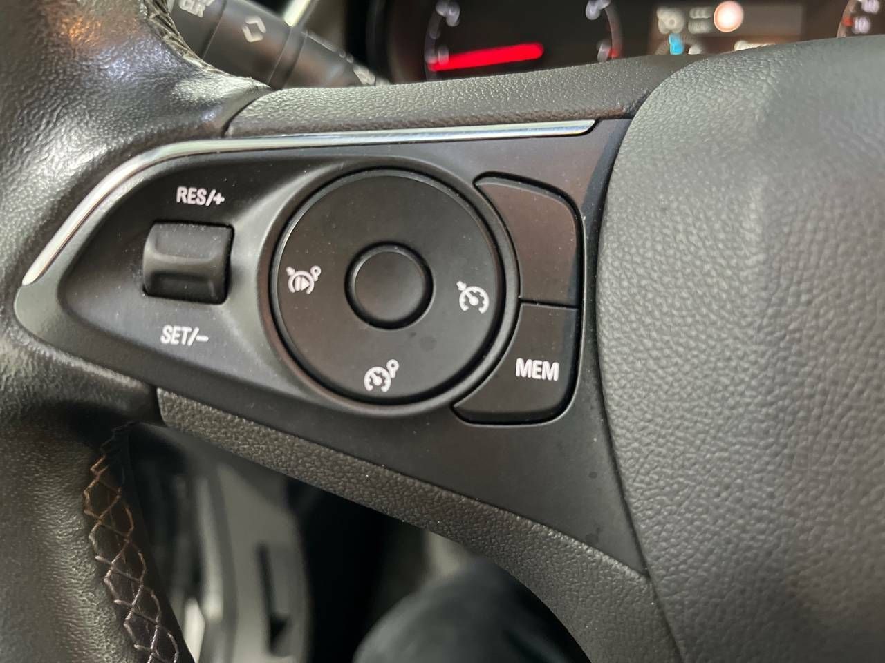 Foto Opel Grandland X 14