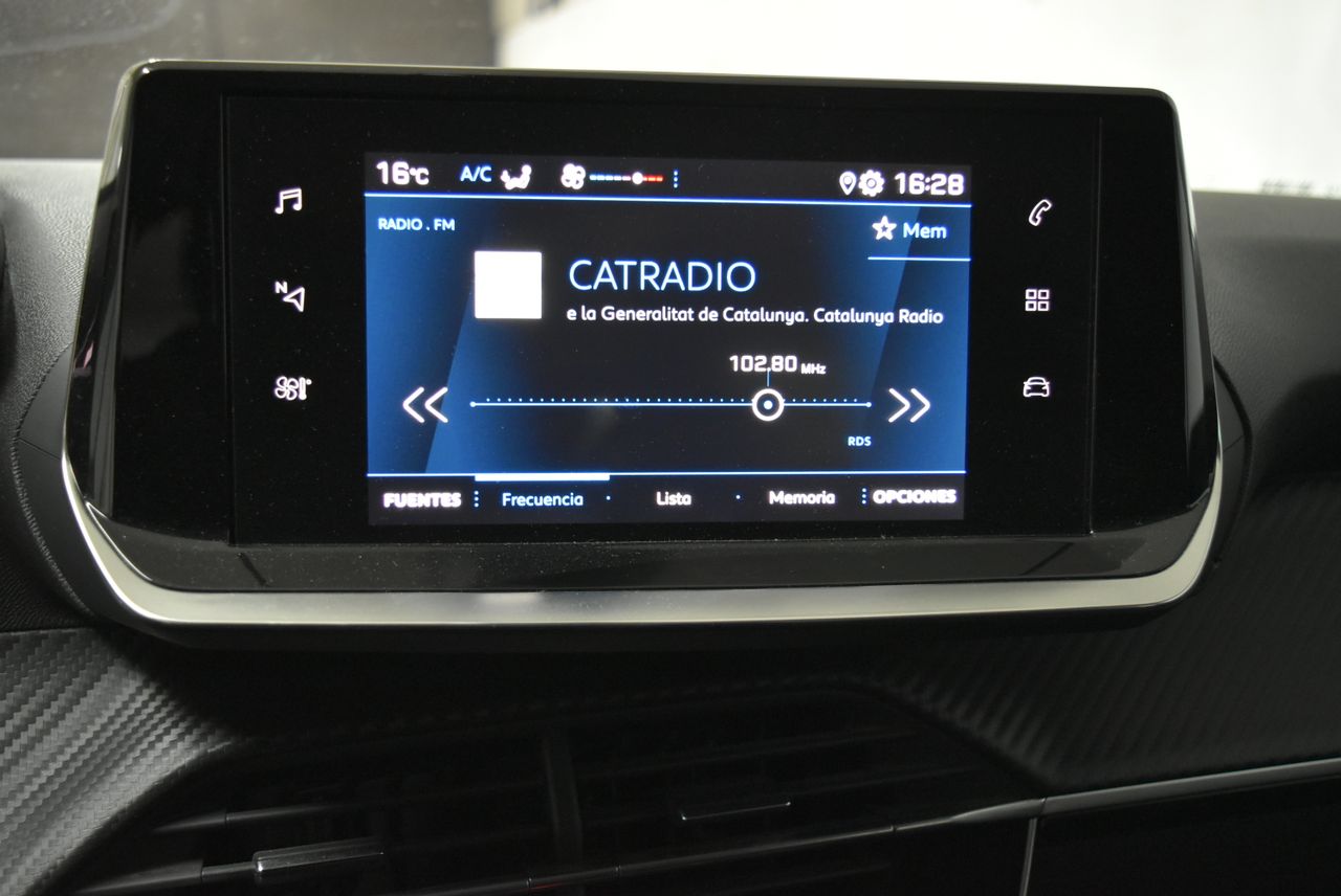 Foto Peugeot 208 8