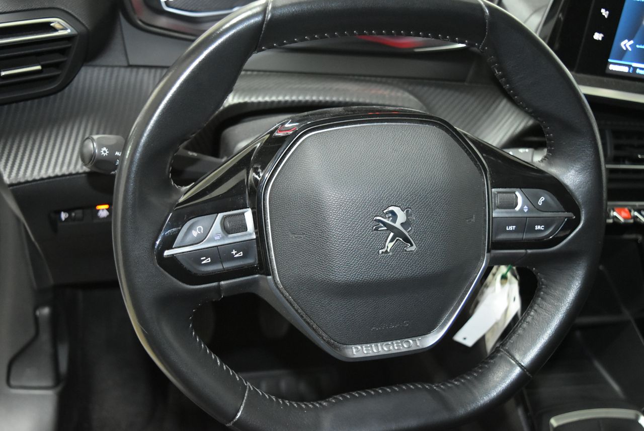 Foto Peugeot 208 11