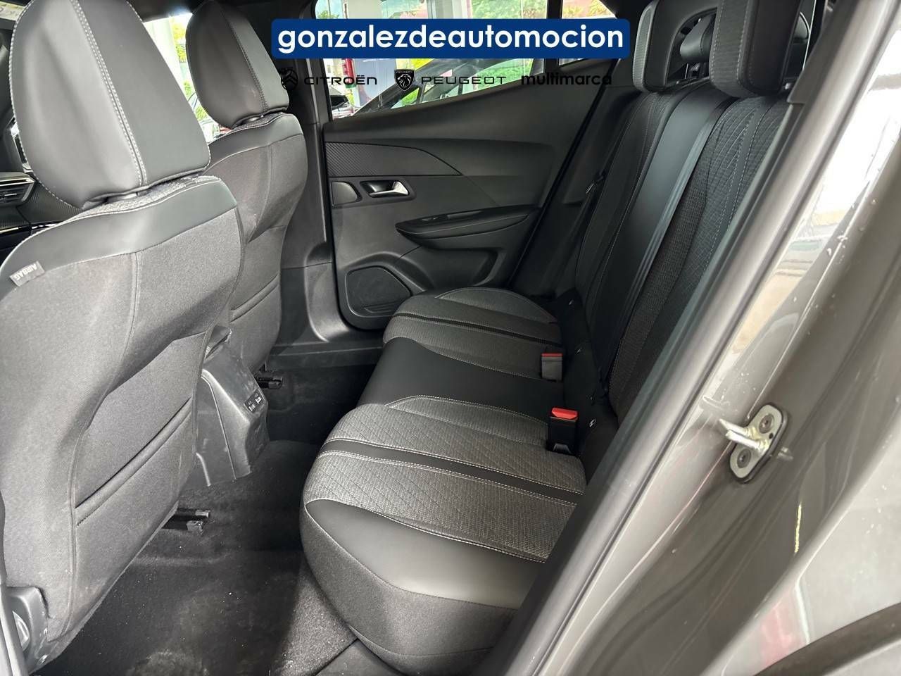 Foto Peugeot 2008 10