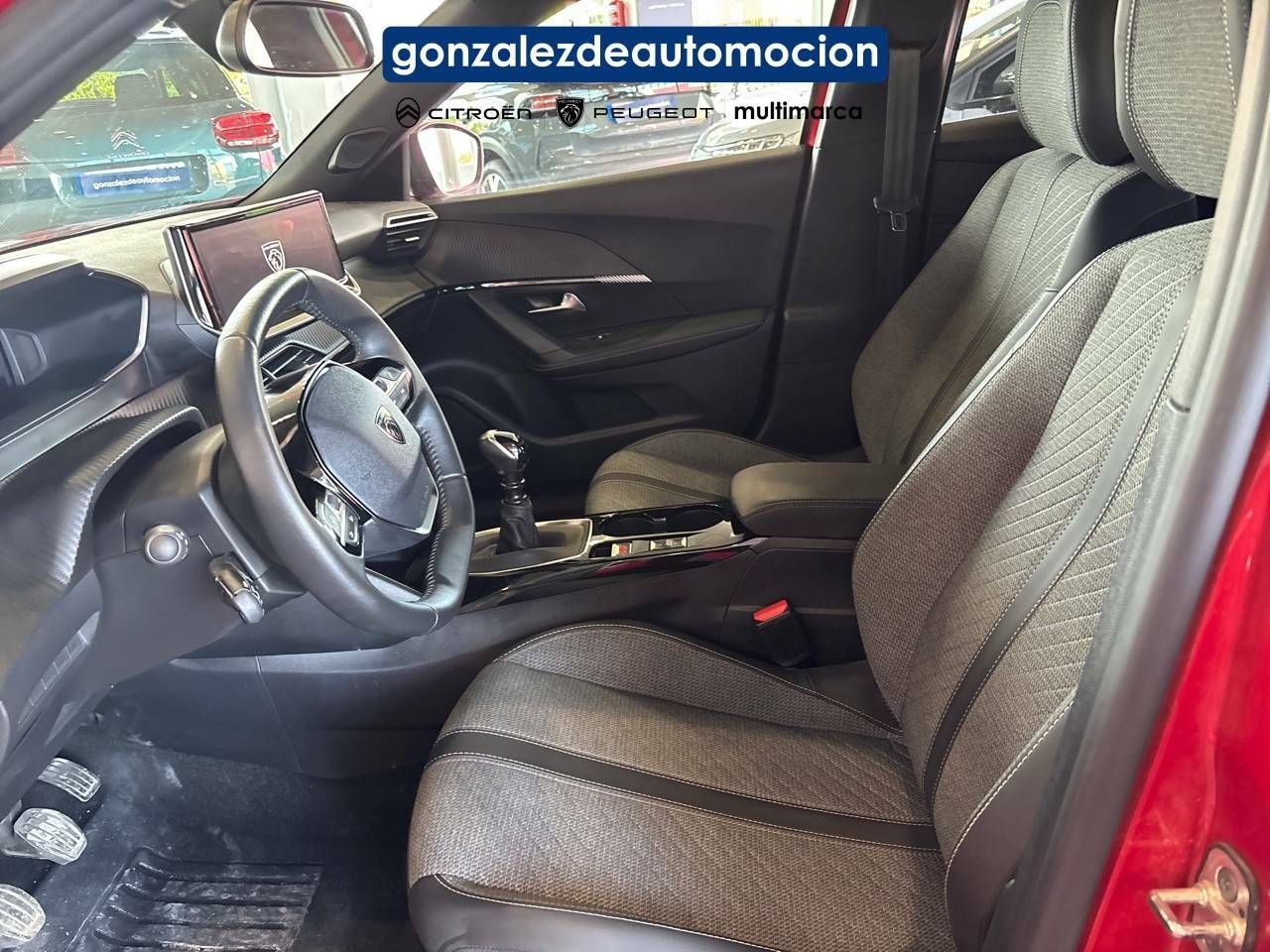 Foto Peugeot 2008 9