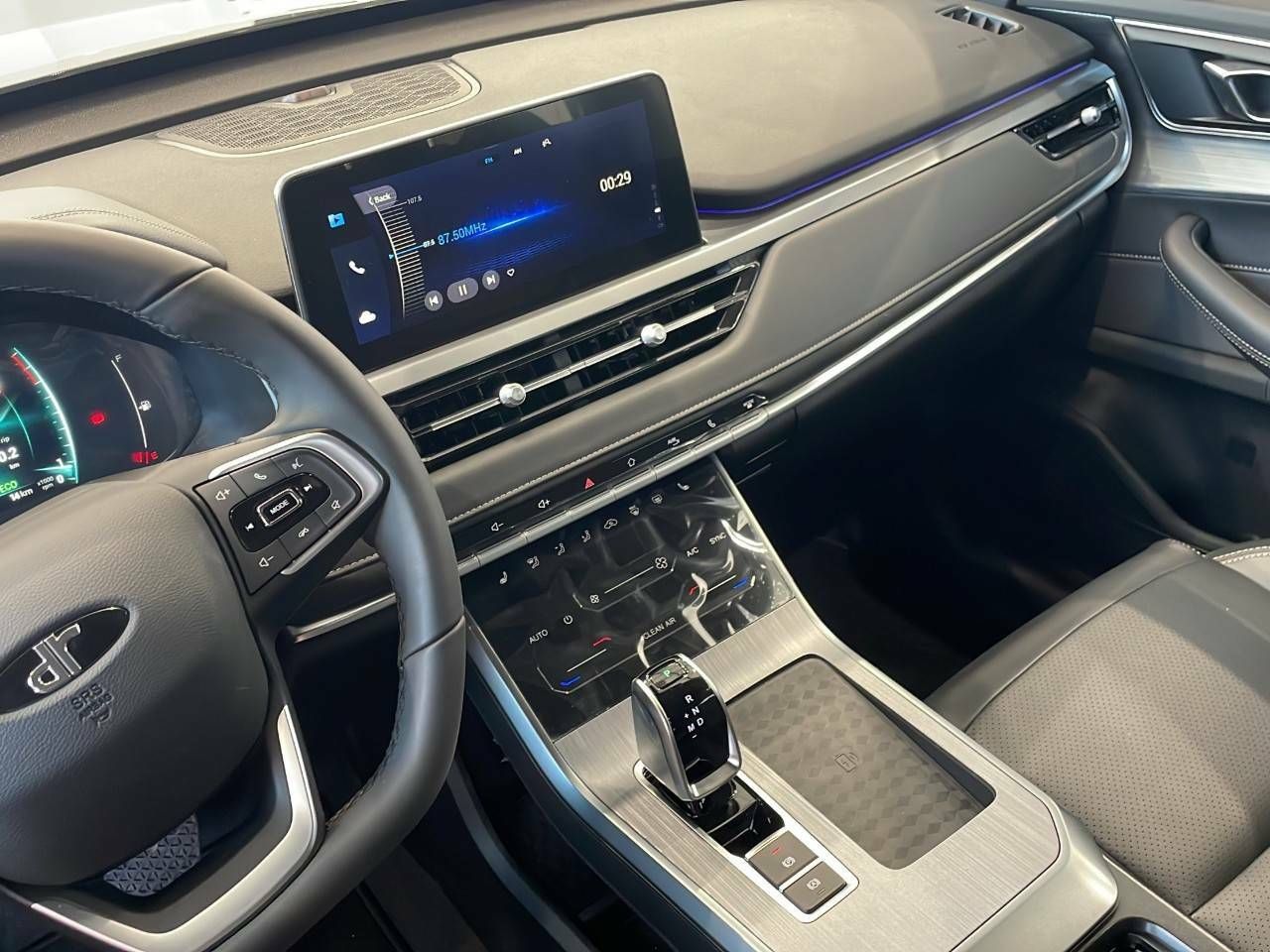 Foto DR Automobiles DR5 20