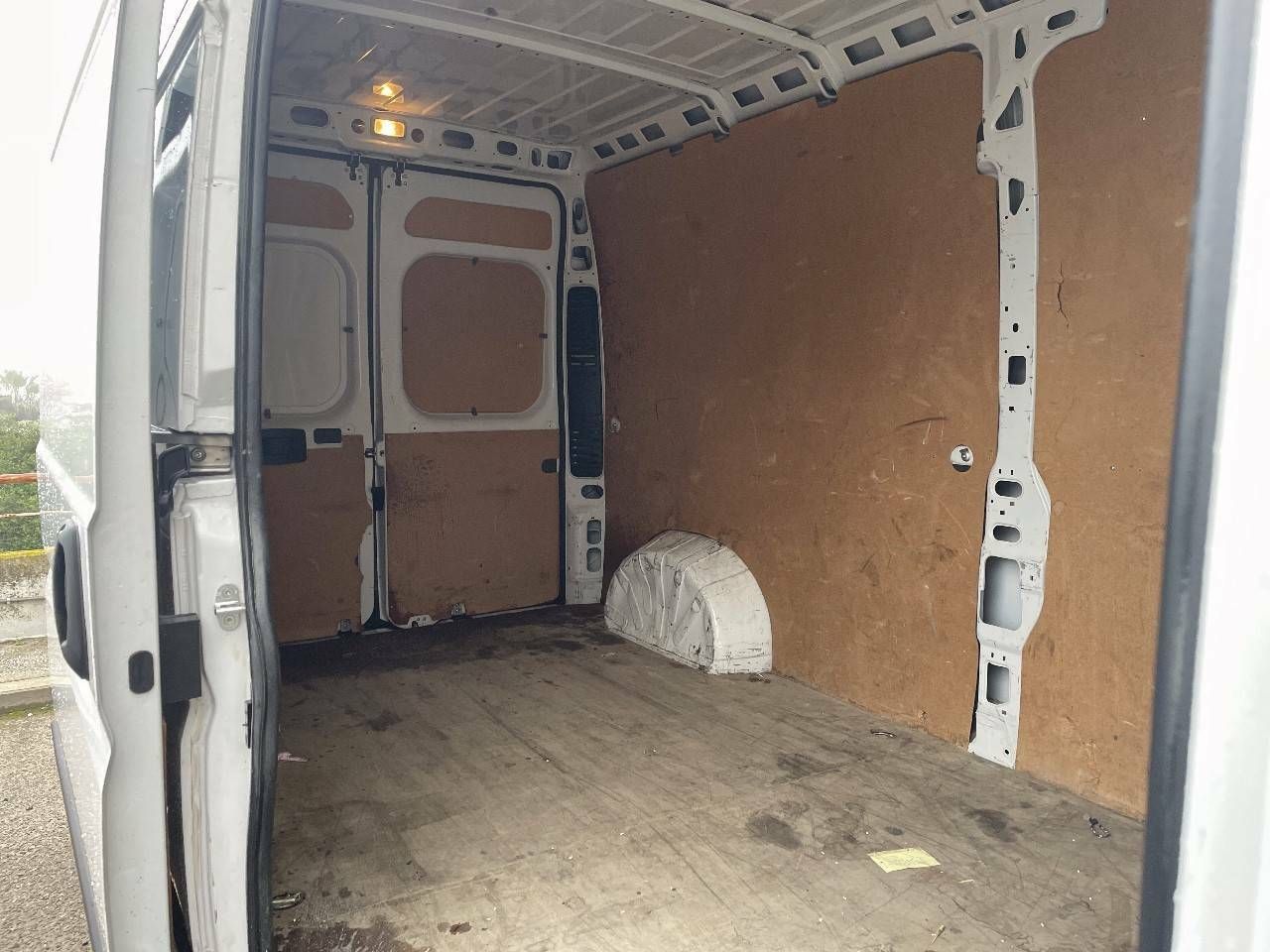 Foto Opel Movano 12