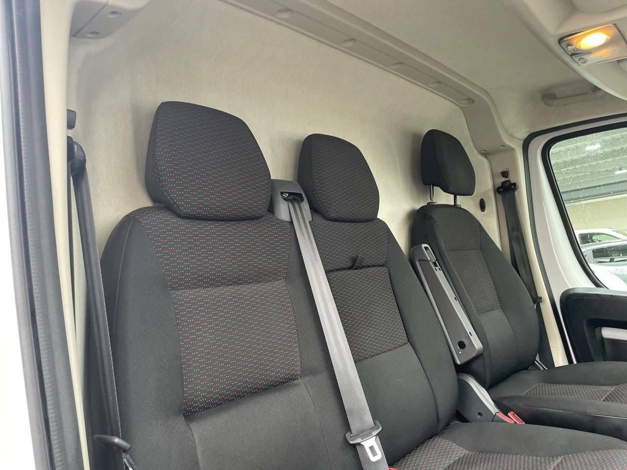 Foto Opel Movano 16