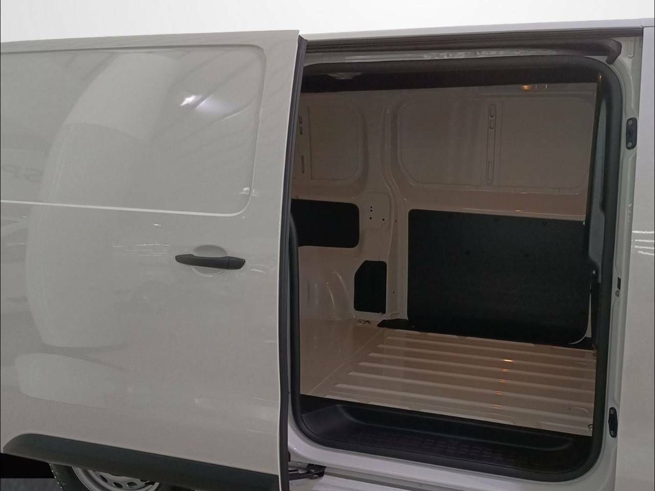 Foto Opel Vivaro 15