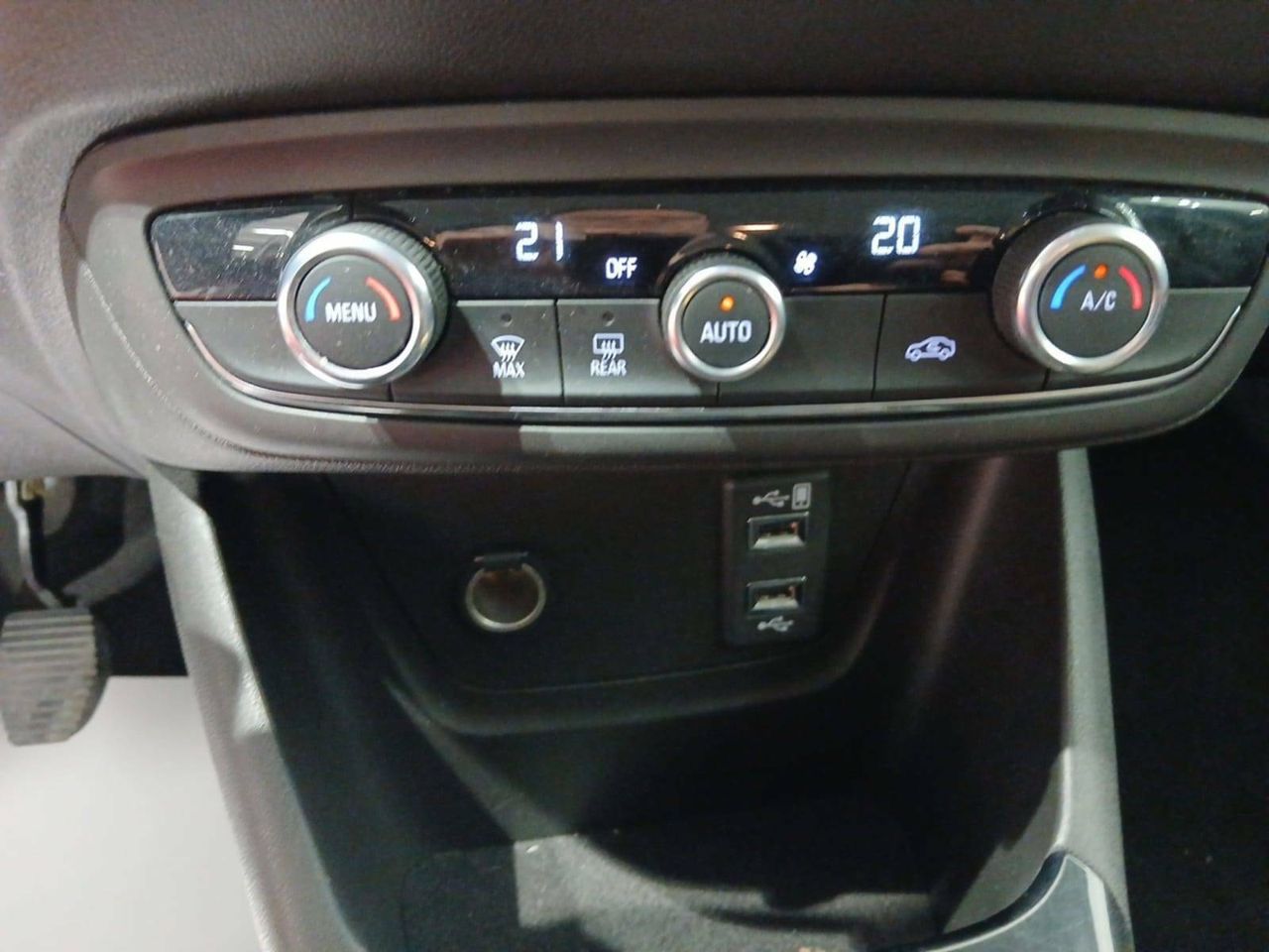 Foto Opel CrossLand 22