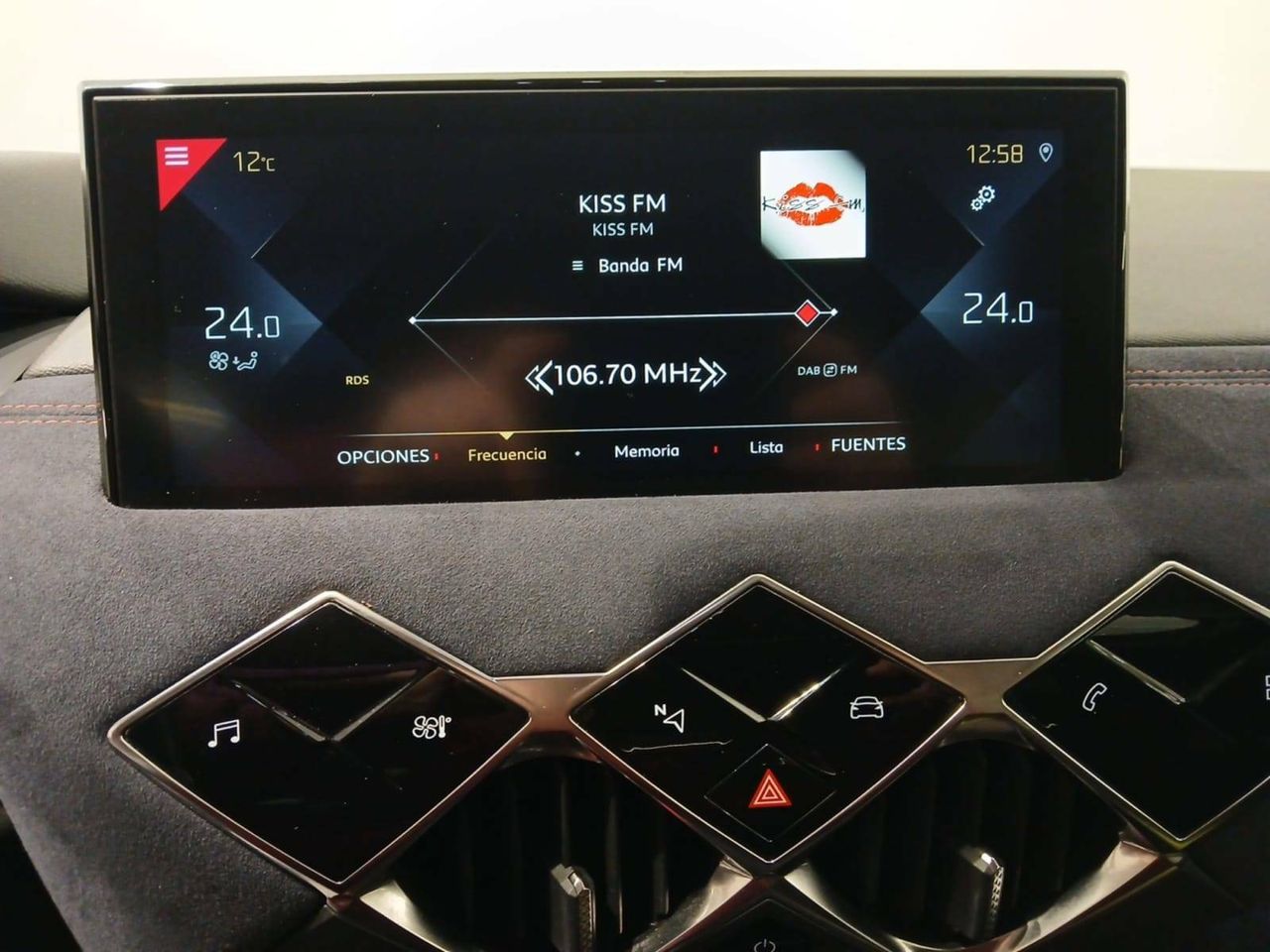 Foto DS Automobiles DS 3 18