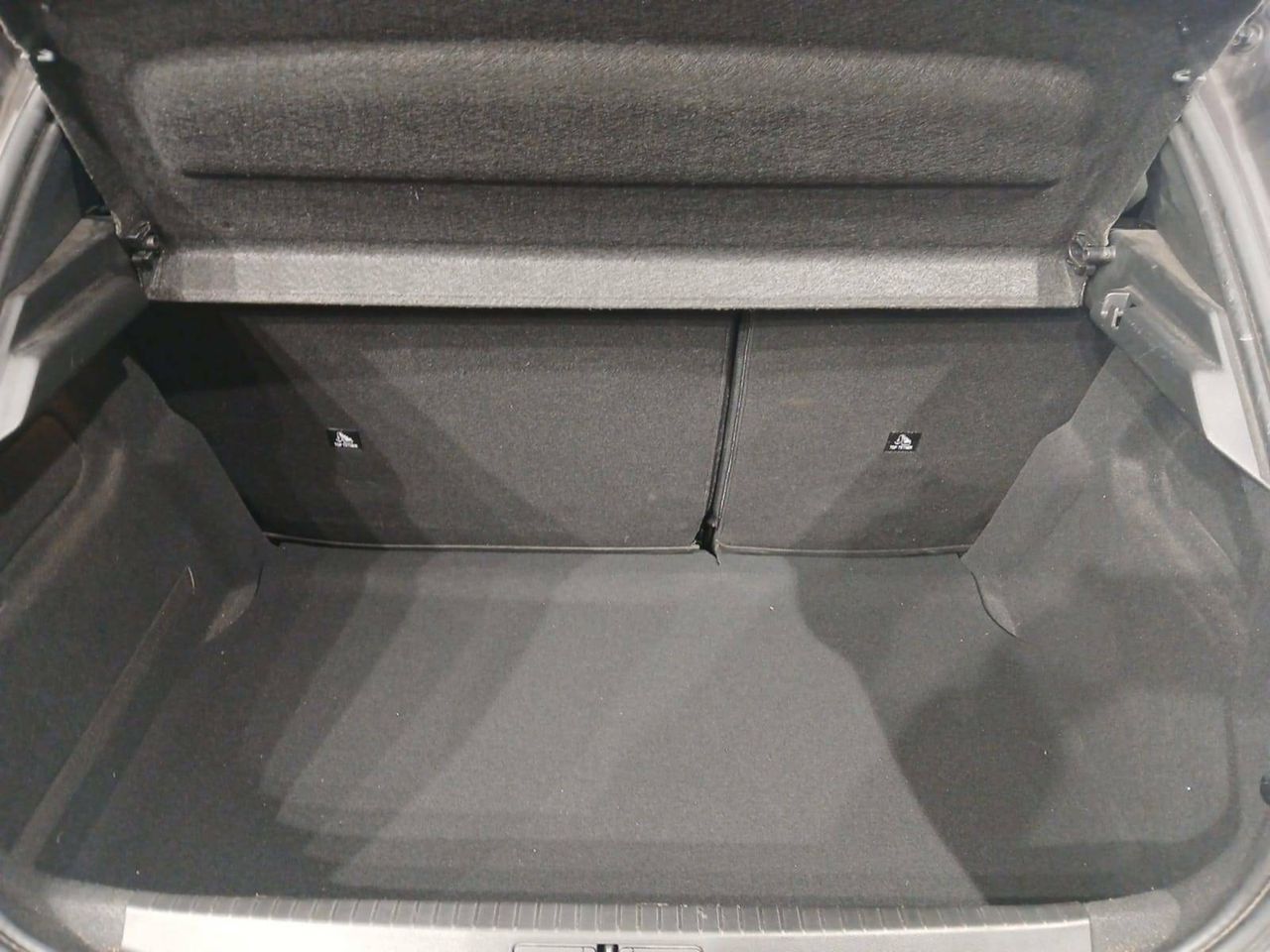 Foto Peugeot 208 6