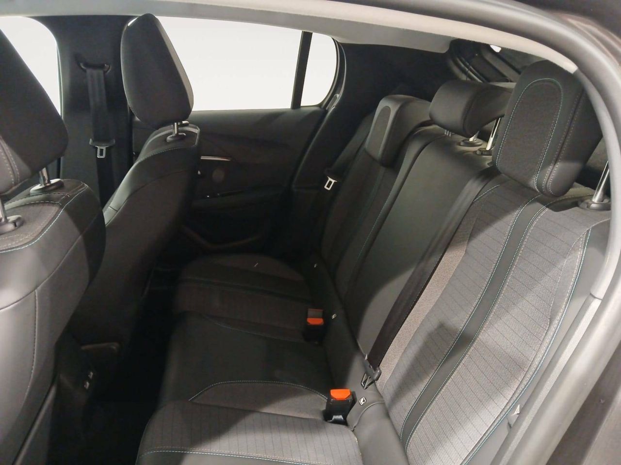 Foto Peugeot 208 10