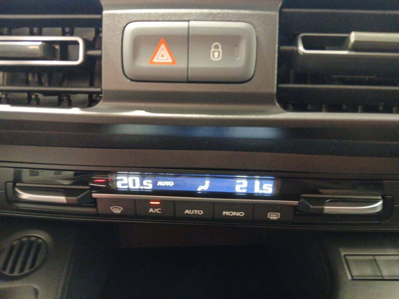 Foto Citroën Berlingo 23