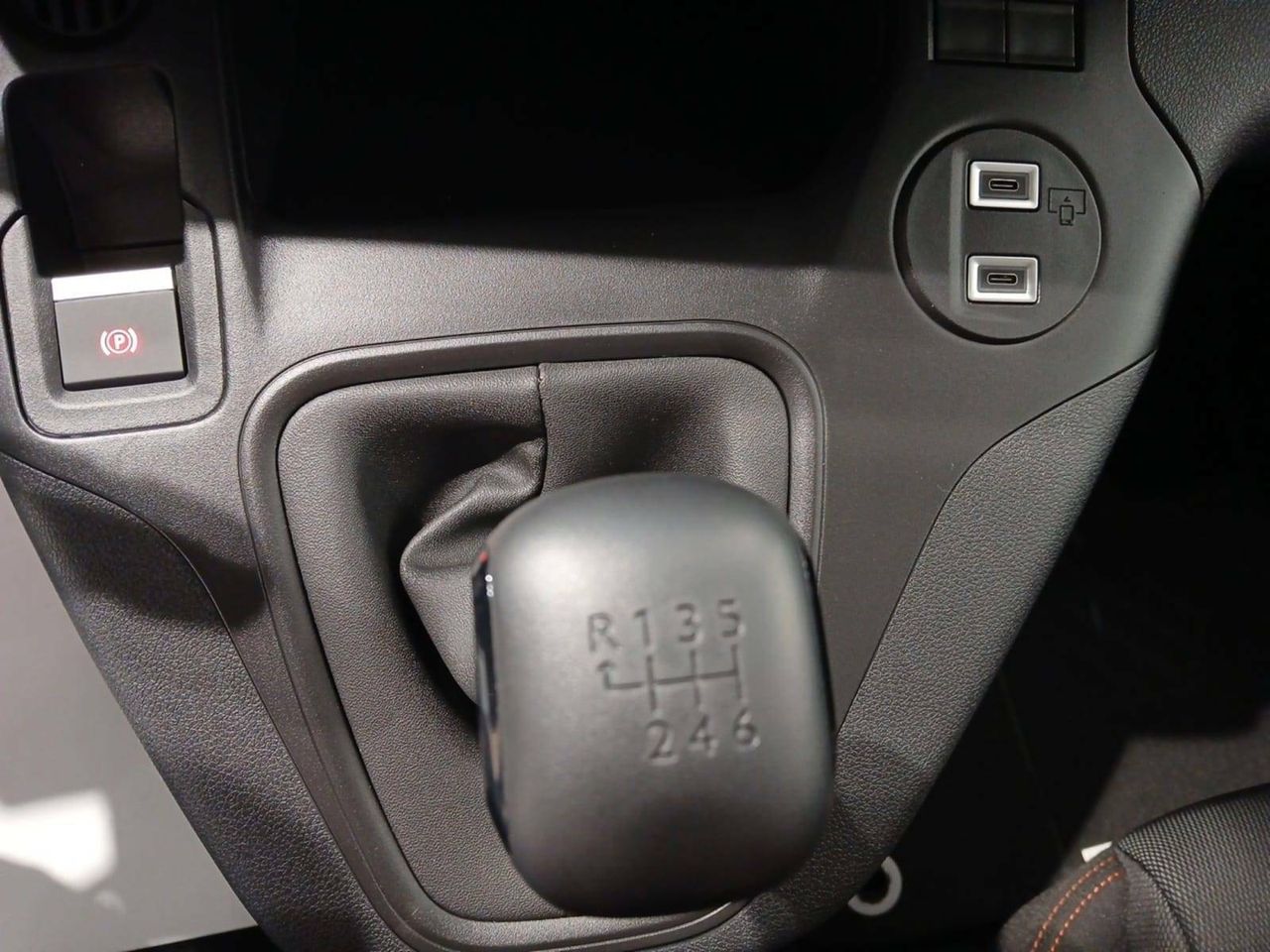 Foto Citroën Berlingo 24