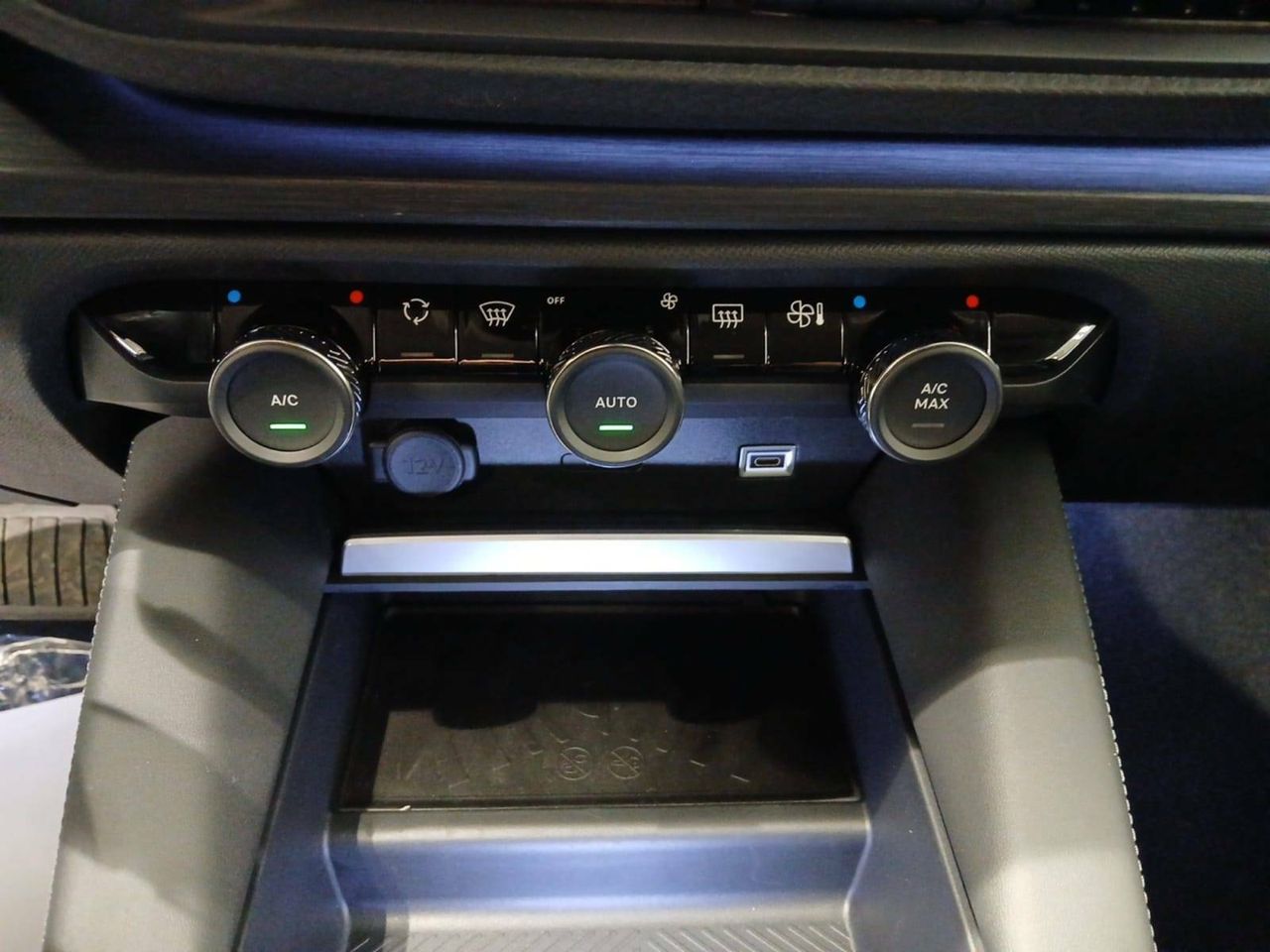 Foto Citroën C5 X 28